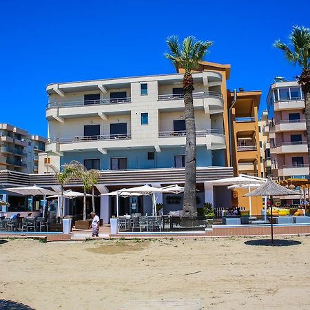 Hotel La Quercia ดูร์เรส ภายนอก รูปภาพ